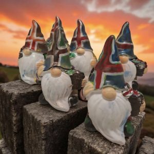 Weihnachtswichtel inklusive Häuschen