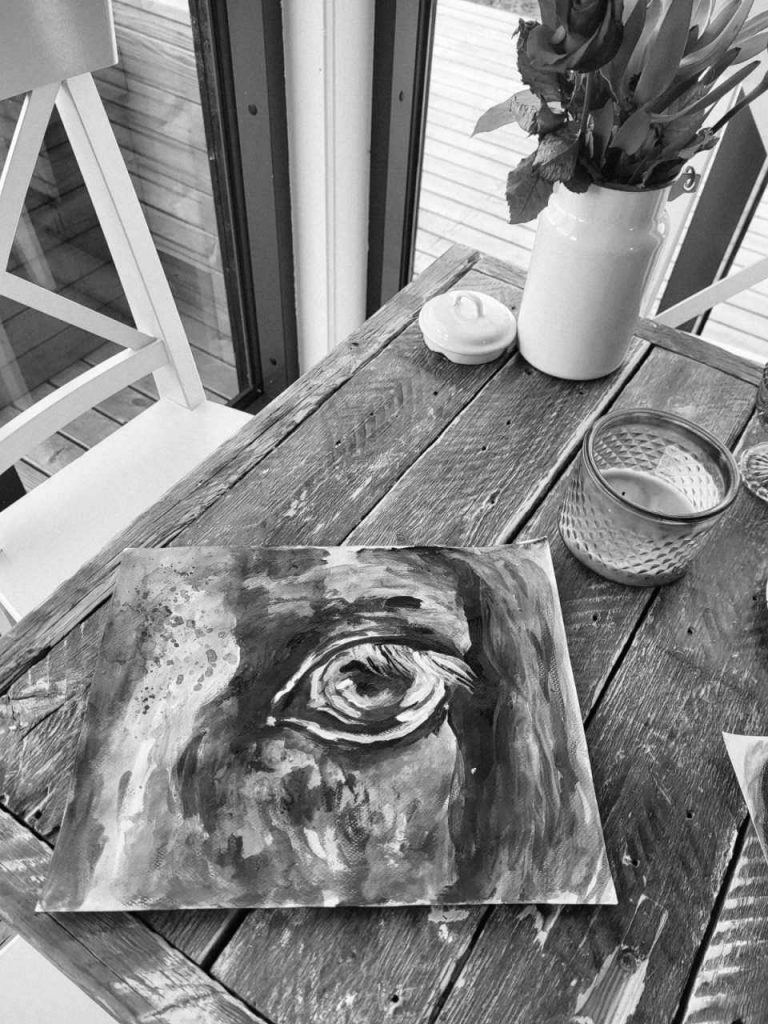 Ich haben großartige Neuigkeiten für alle, die sich für diese einzigartigen Tiere und die nordische Lebensart begeistern! Ab sofort könnt ihr in meinem neuen Lädchen „Små[IS]land“ auf dem Merlbacher Hof in Mandelbachtal eintauchen in die wunderbare Welt der Islandpferde. Hier dreht sich alles um die kleinen Hafernasen und die Liebe zu allem, was mit ihnen zu tun hat!